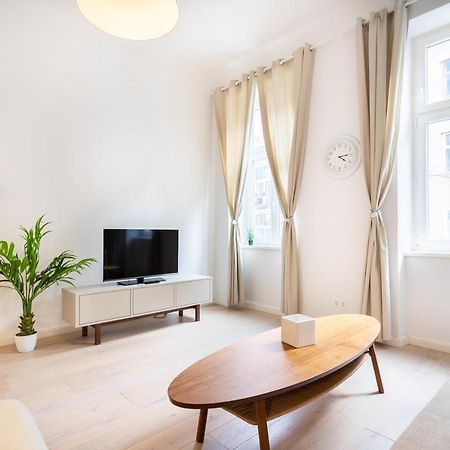 Modernes Apartment Im Charmanten Cottage Viertel Βιέννη Εξωτερικό φωτογραφία